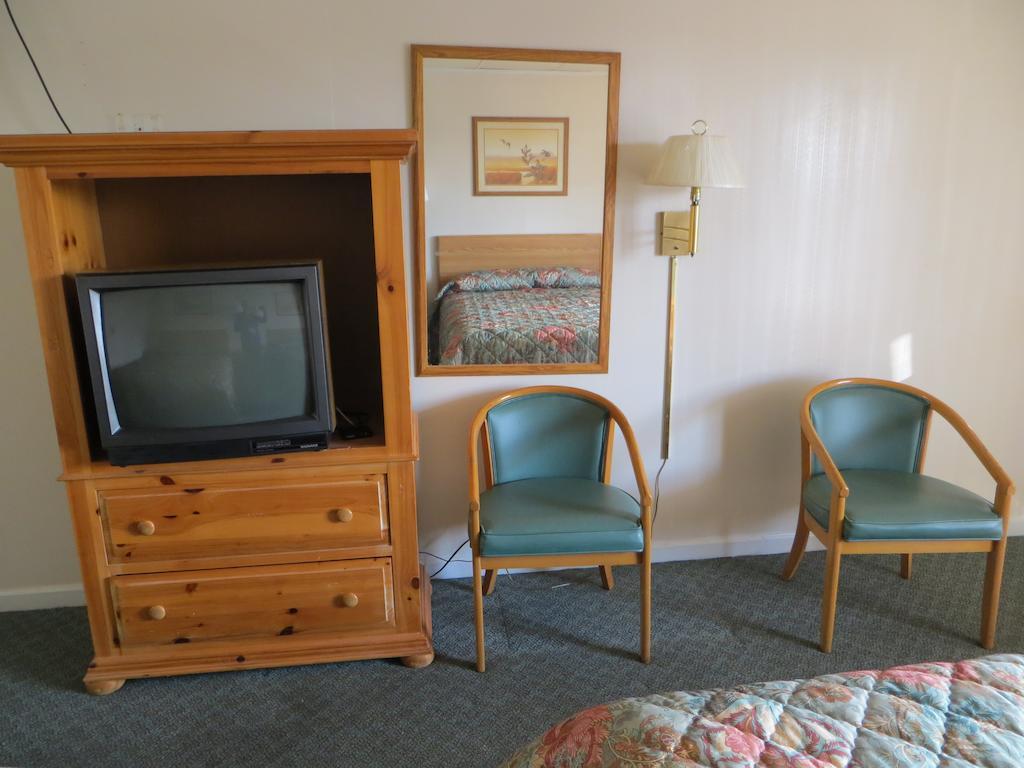 Pine Crest Motor Lodge Holly Springs Extérieur photo
