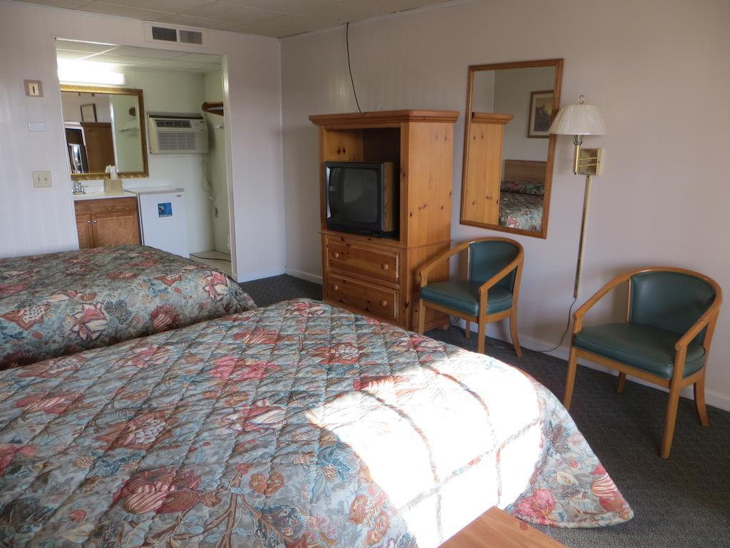 Pine Crest Motor Lodge Holly Springs Extérieur photo